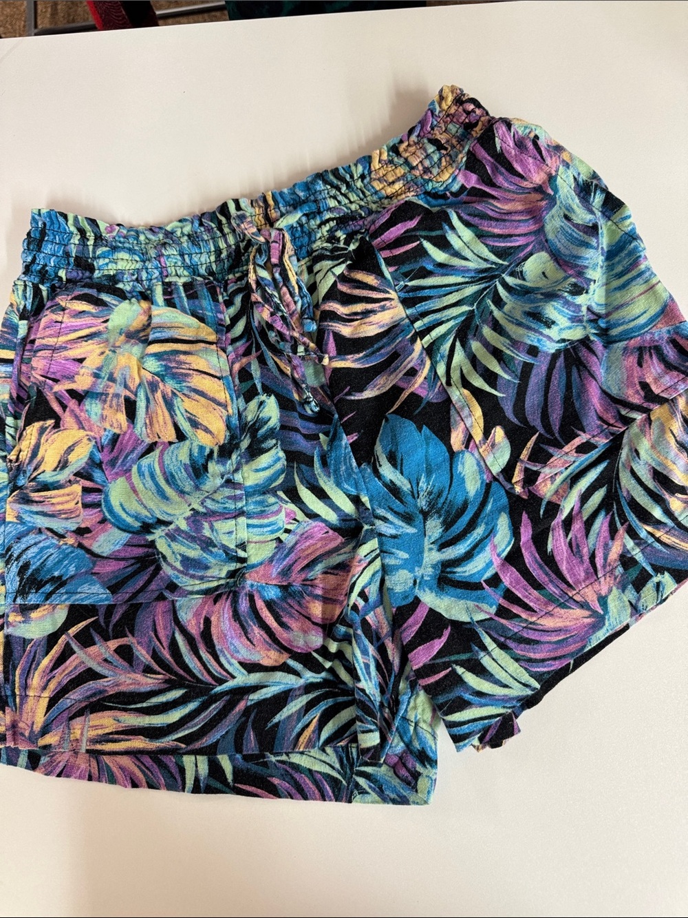 Time and Tru Black Tropical Leaf Print Athletic Shorts